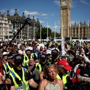 londrada filistine destek yuruyusu cok sayida kisi gozaltina alindi m9gamlFC