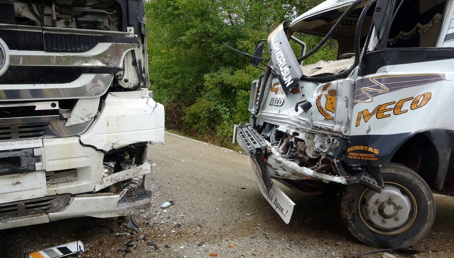 kastamonuda iki kamyon kafa kafaya carpisti 2 yarali tLBBLzuf