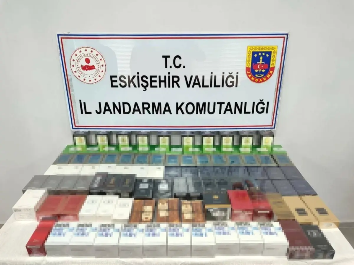 eskisehirde 550 bin tl degerinde kacak parfum ele gecirildi mfkVxxU9
