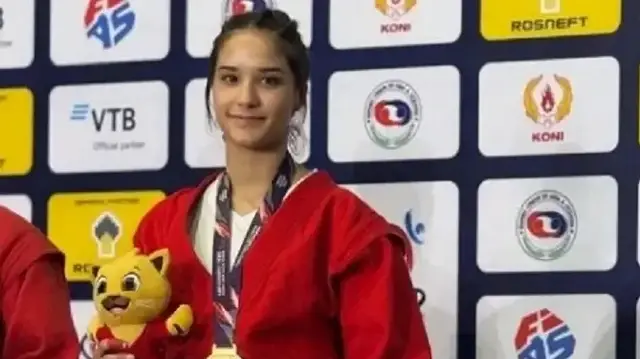 sambocu ceylin mutis dunya ucuncusu NTivWhvD