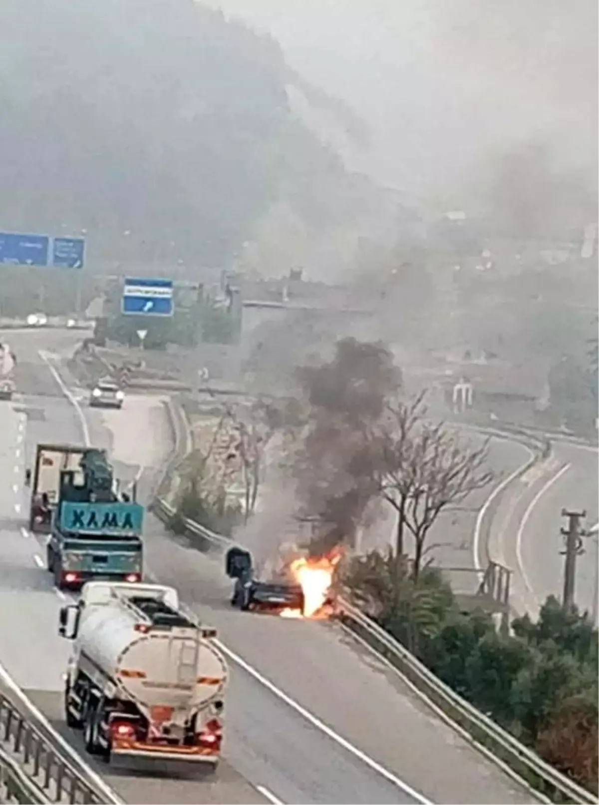 pamukovada seyir halindeki otomobil alev aldi jHmRX87T.jpg