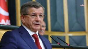 ahmet-davutoglundan-akpli-cumhurbaskani-erdogana-tom-barracka-once-cehaletini-sonra-da-washington-yolunu-gosterin-Zz7EcXlK